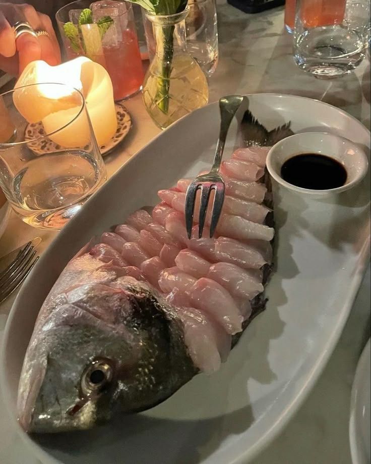 Verse vis specialiteit van De Eetkamer — mooi opgemaakt op het bord